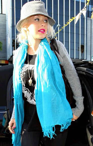 Christina Aguilera in new turquoise silk cashmere scarf